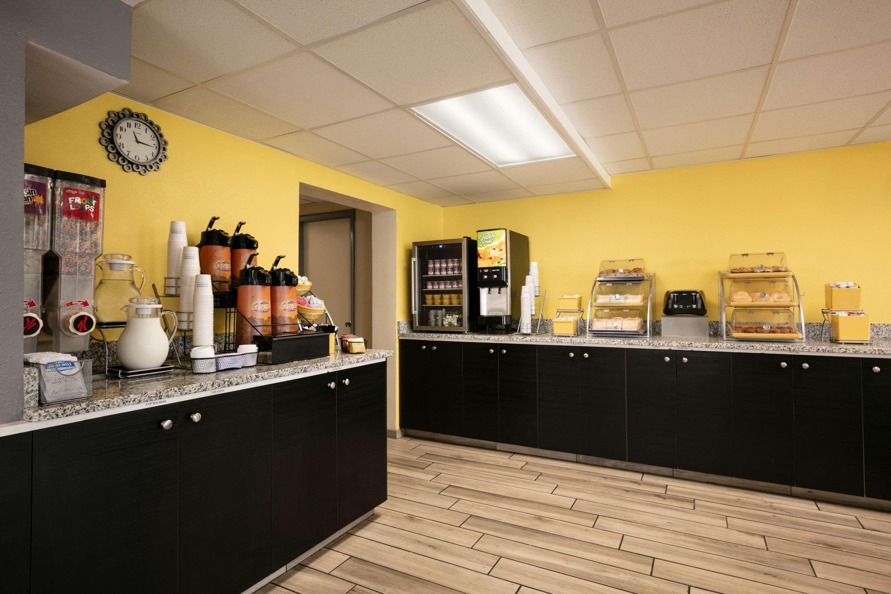 Days Inn By Wyndham Clearwater/Central Luaran gambar
