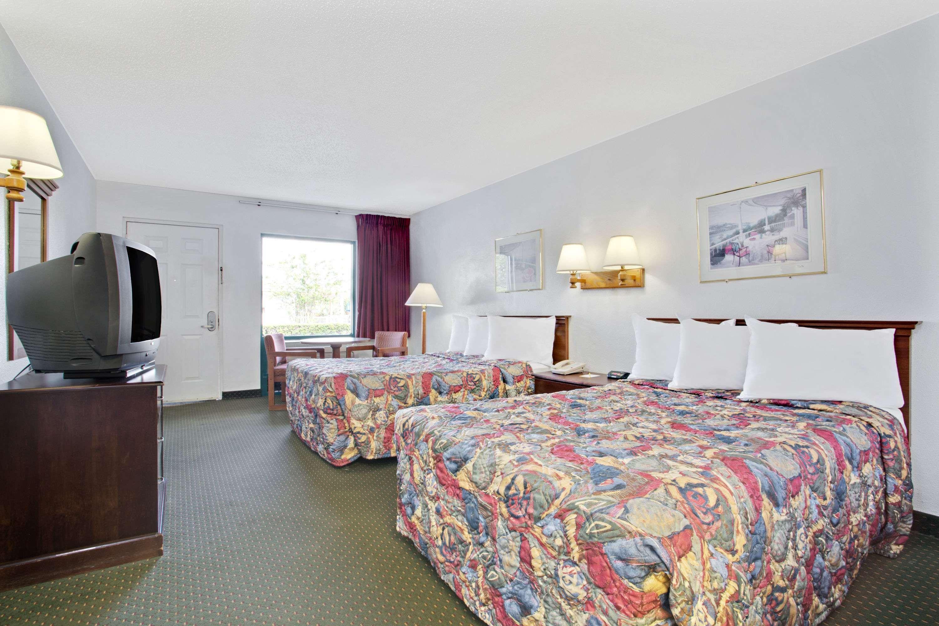 Days Inn By Wyndham Clearwater/Central Luaran gambar